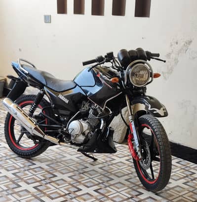 Yamaha ybr g 125 / Yamaha ybr 125G Golden number 3