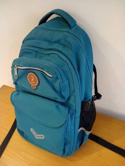 10/10 condition Imported school bag
