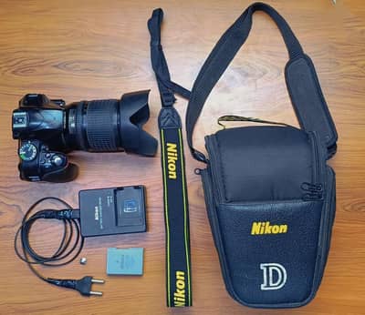 Nikon d3300 DSLR Camera with 18 135 lens- complete kit