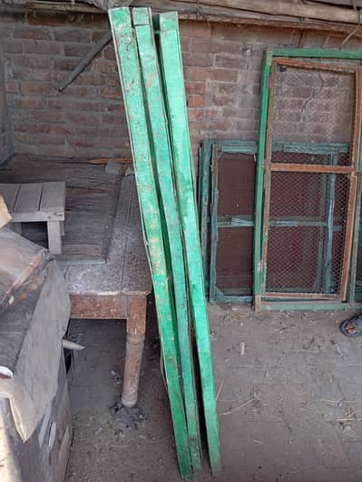 Pegion and Hens Frame