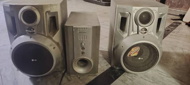 5.1 sound system with lg speakers nice sound and base