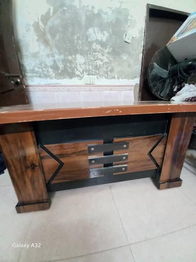 office table and drawer