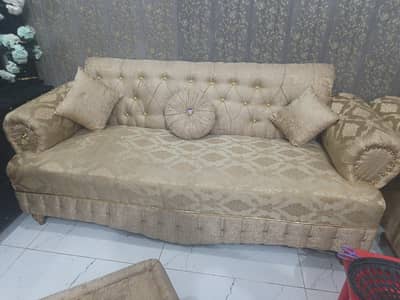 Luxury Sofa Set – Like New Condition