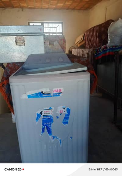 Washing machine slightly used proper working meh ha