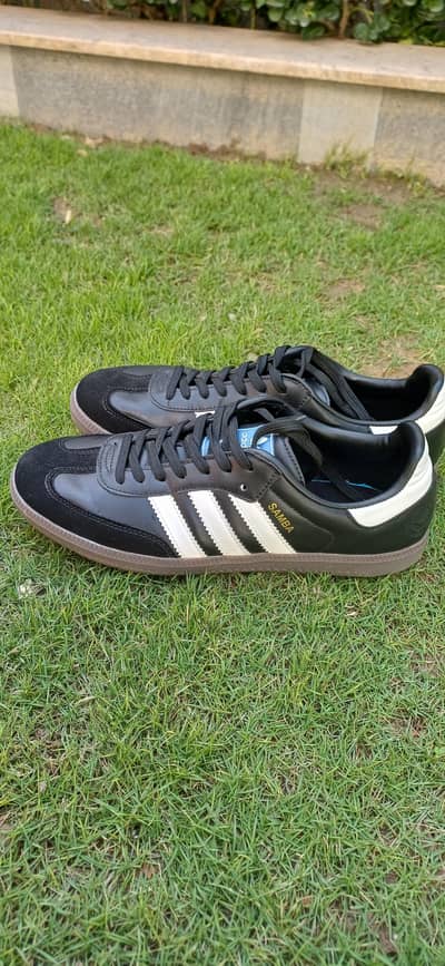 Adidas Samba Black and White 44 size