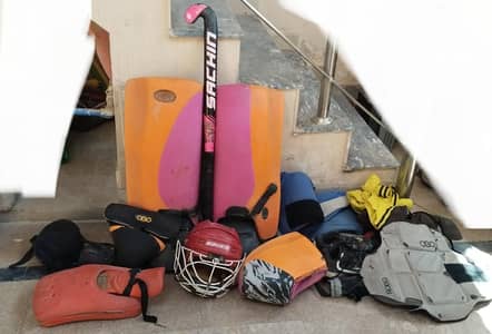 A gol keeper hockey kit