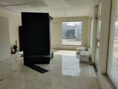 4 Marla Commercial Ground Floor Shop For Rent