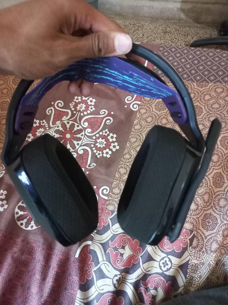 Logitech g535 lightspeed (wireless) 1