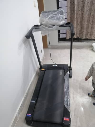 Electric Treadmill Exercise Machine / Health & fitness / gym