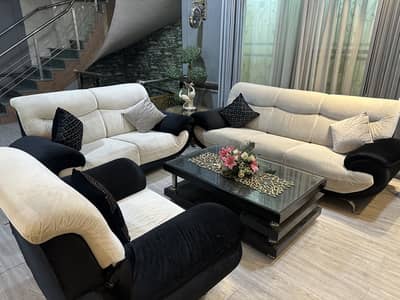 Sofa Set (6 seater) with Table