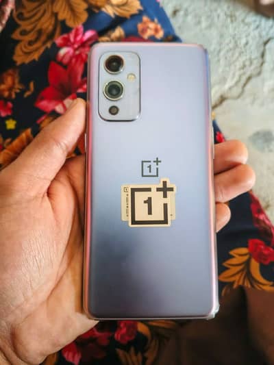 OnePlus 9