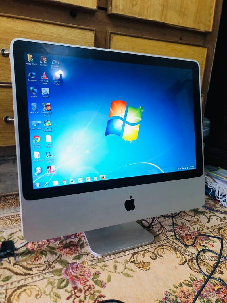 Apple iMAC computer system 1