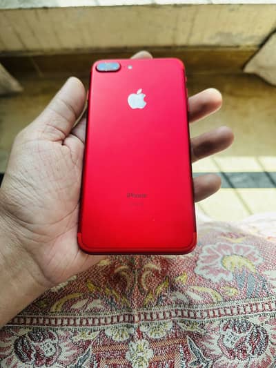 iPhone 7 Plus red