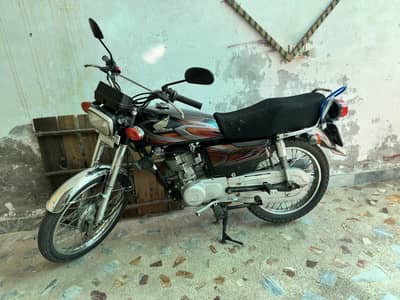 Honda 125 2022 7/10 condition