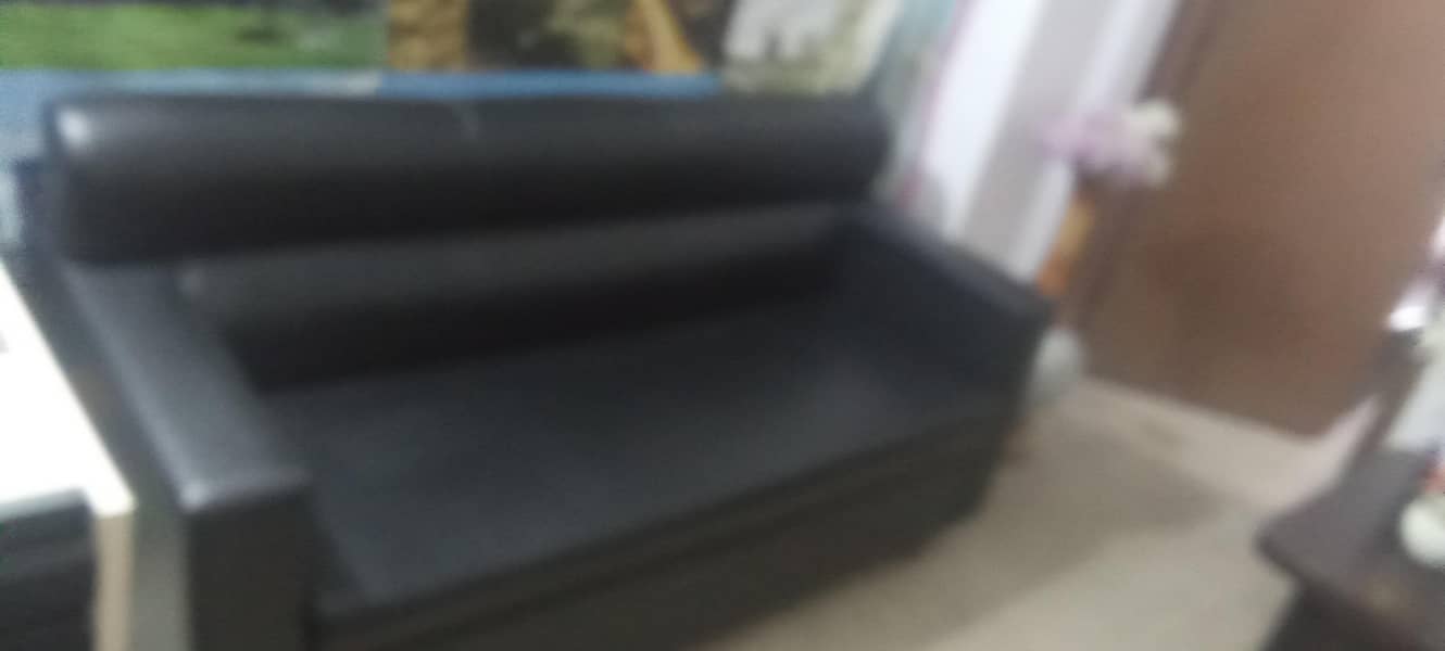 Black Sofa 0