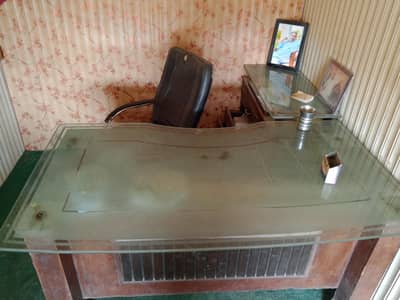 office tables with chair