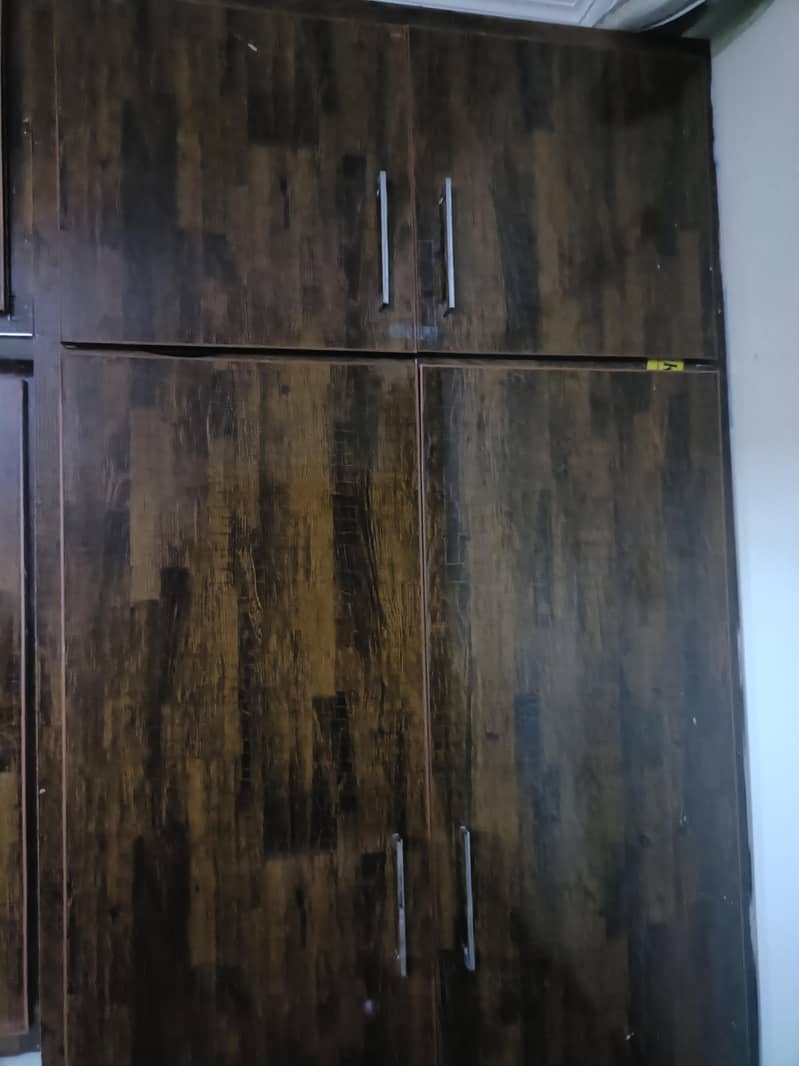 wall Almari 3