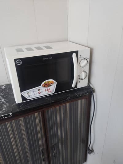 microwave oven