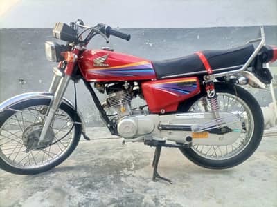 12 model brend new black colour