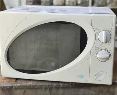Microwave oven. Oven For Sale. Best condition Oven.