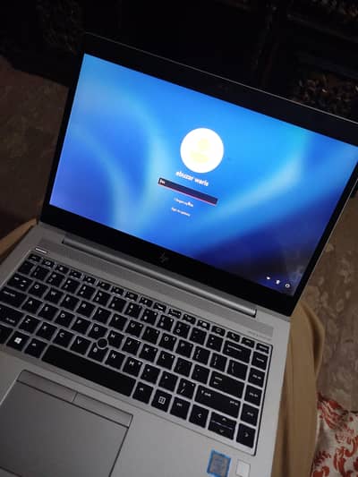 hp i7 8th generation with 10/10 brand new condition almost