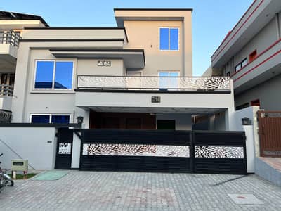 14 Marla Prime location House for sale