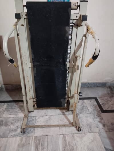 running machine  with twister