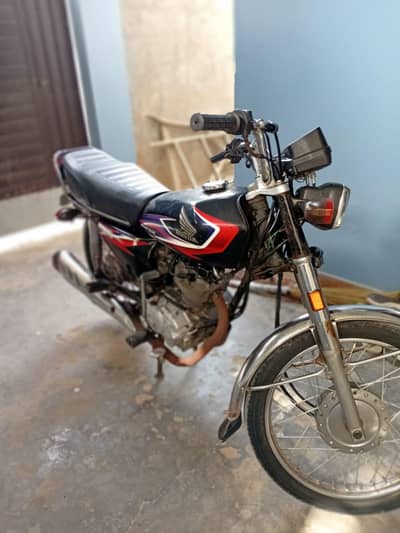 Honda cg 125 2017 Karachi number nut to nut geniune