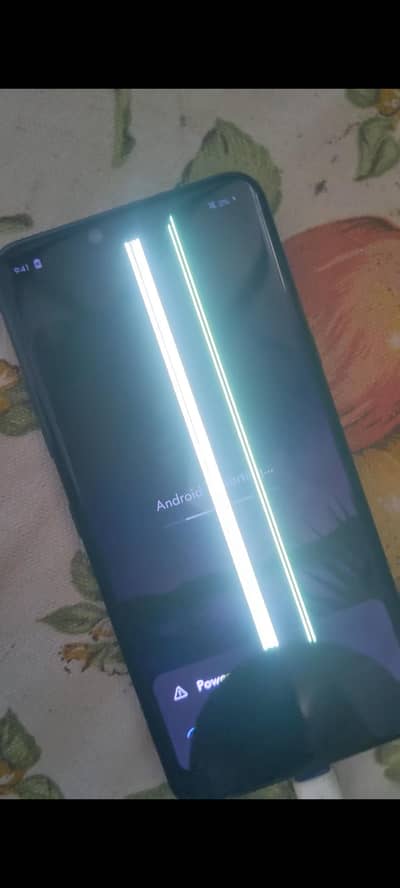 LG G8 PANNEL DAMGED AND BACK DAMAGED