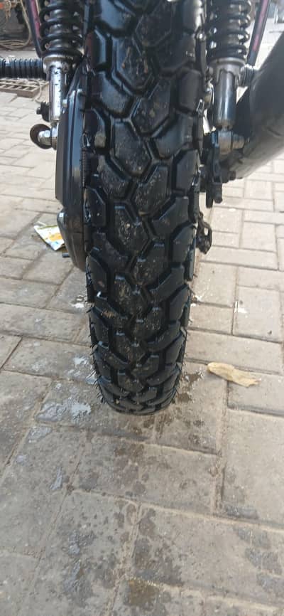 DSI 90 90 18 Tubeless Tyre Back