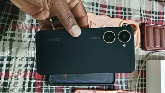 VIVO Y03.4GB. 64GB . . . . 03214910107