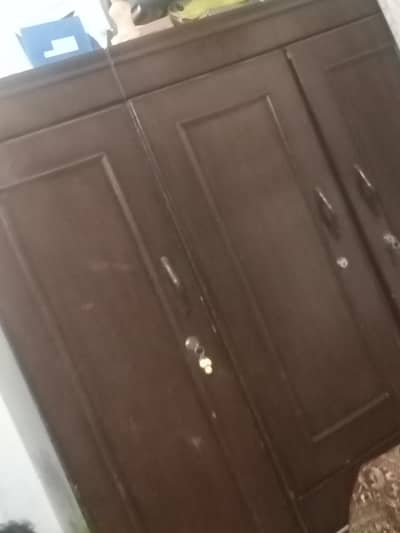 good condition bed dressing cabeds