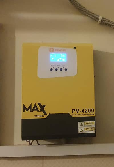 Solar Inverter Zeiwnic 3kW Double Battery wala