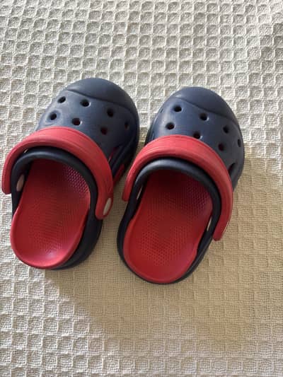 IMPORTED CROCS- size 20-21