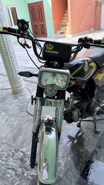 Yamaha dhoom 70cc (read bio plzz)