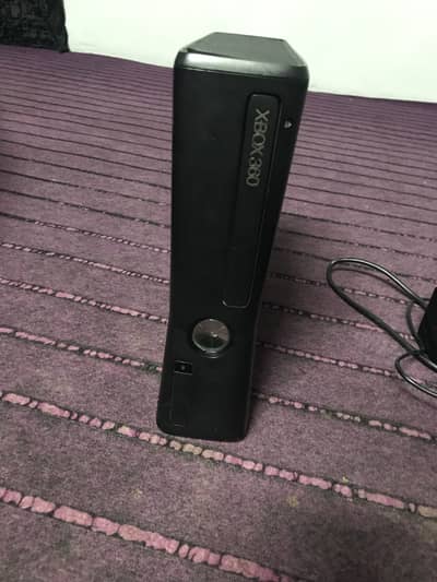 XBOX 360 Slim