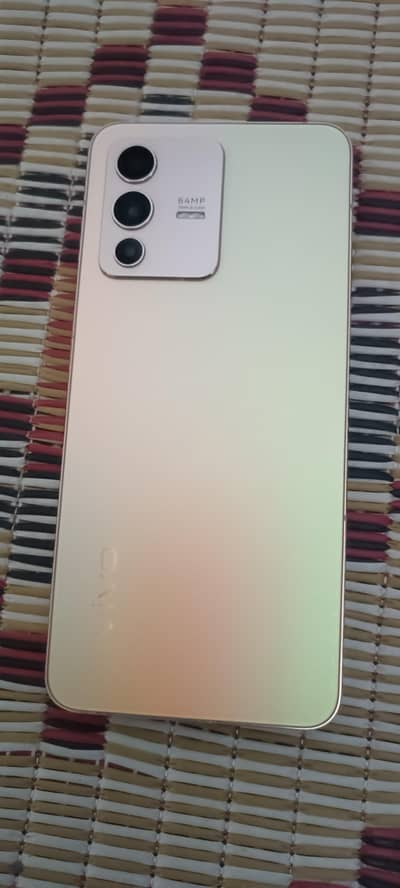 vevo v23 5g 12+12 gp ram 256 gp ROM dual SIM