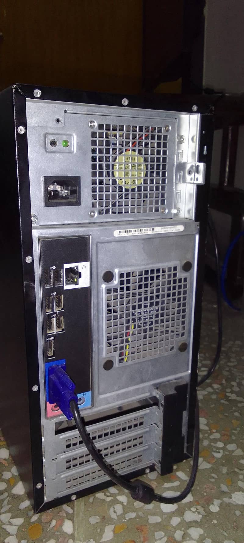 computer screen and lcd 2