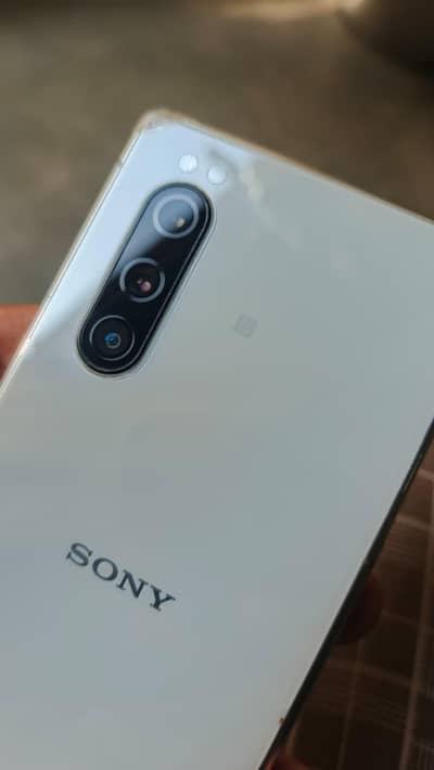 sony xperia 5 mark 2  new condition exchange possible