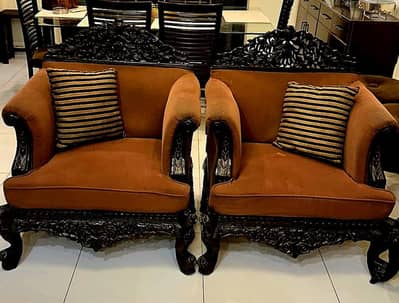 5 seater chinioti pure wooden sofa in excellent condition
