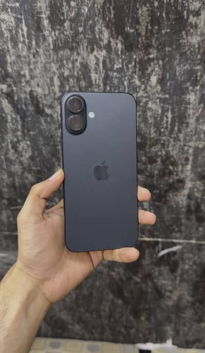 iPhone 16 plus Jv (03238842965)