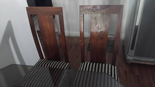 Dining table | 8 seater | brown wooden