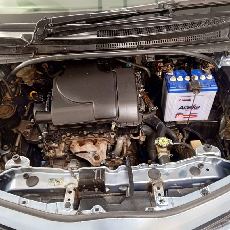 2013 - 2015 vitz push button start 4