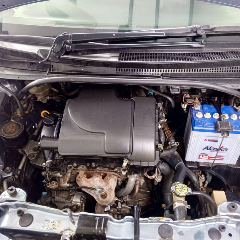 2013 - 2015 vitz push button start 5