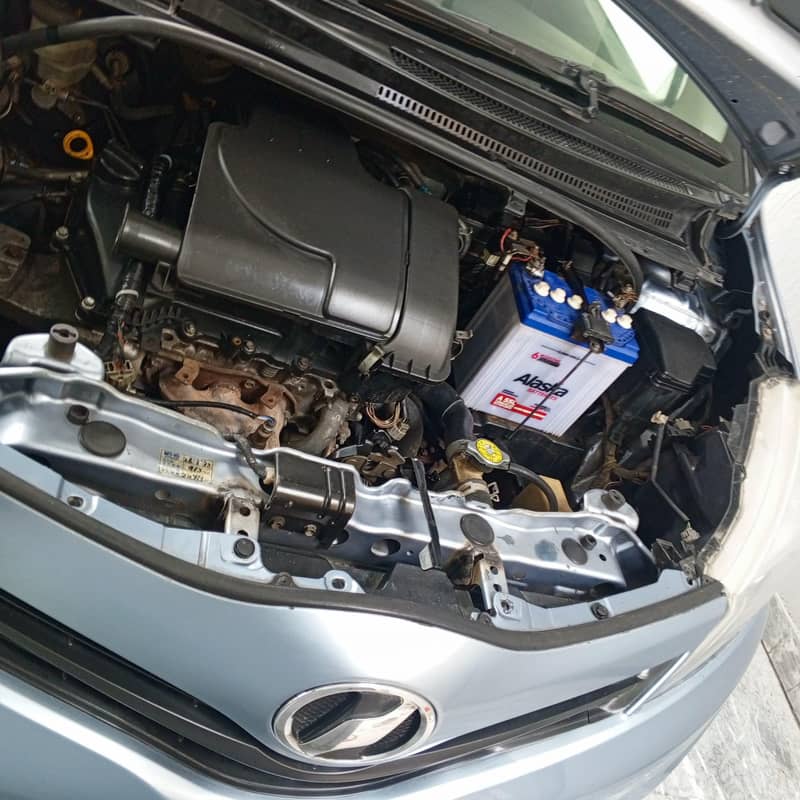 2013 - 2015 vitz push button start 6