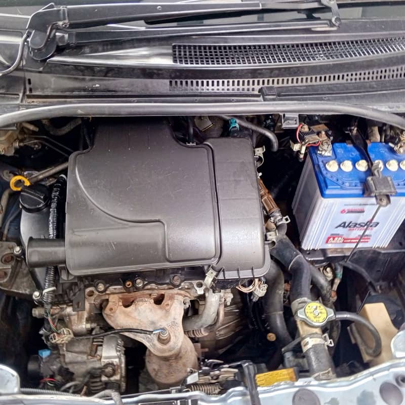 2013 - 2015 vitz push button start 11