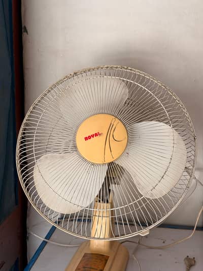 Royal Premium Bracket Fan