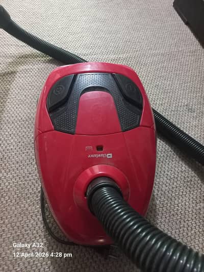 dawlance vacuum cleaner for sale only 3 to 4 time used DWVC-770