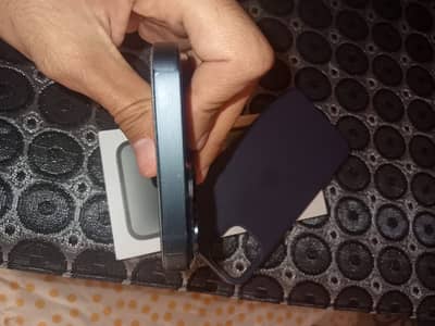 iPhone 14 jv with box