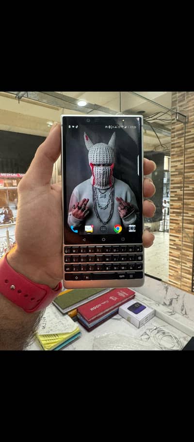 blackberry keyone